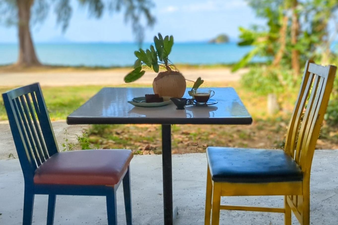 Neverland Beach Village Bungalows Ko Lanta Eksteriør bilde