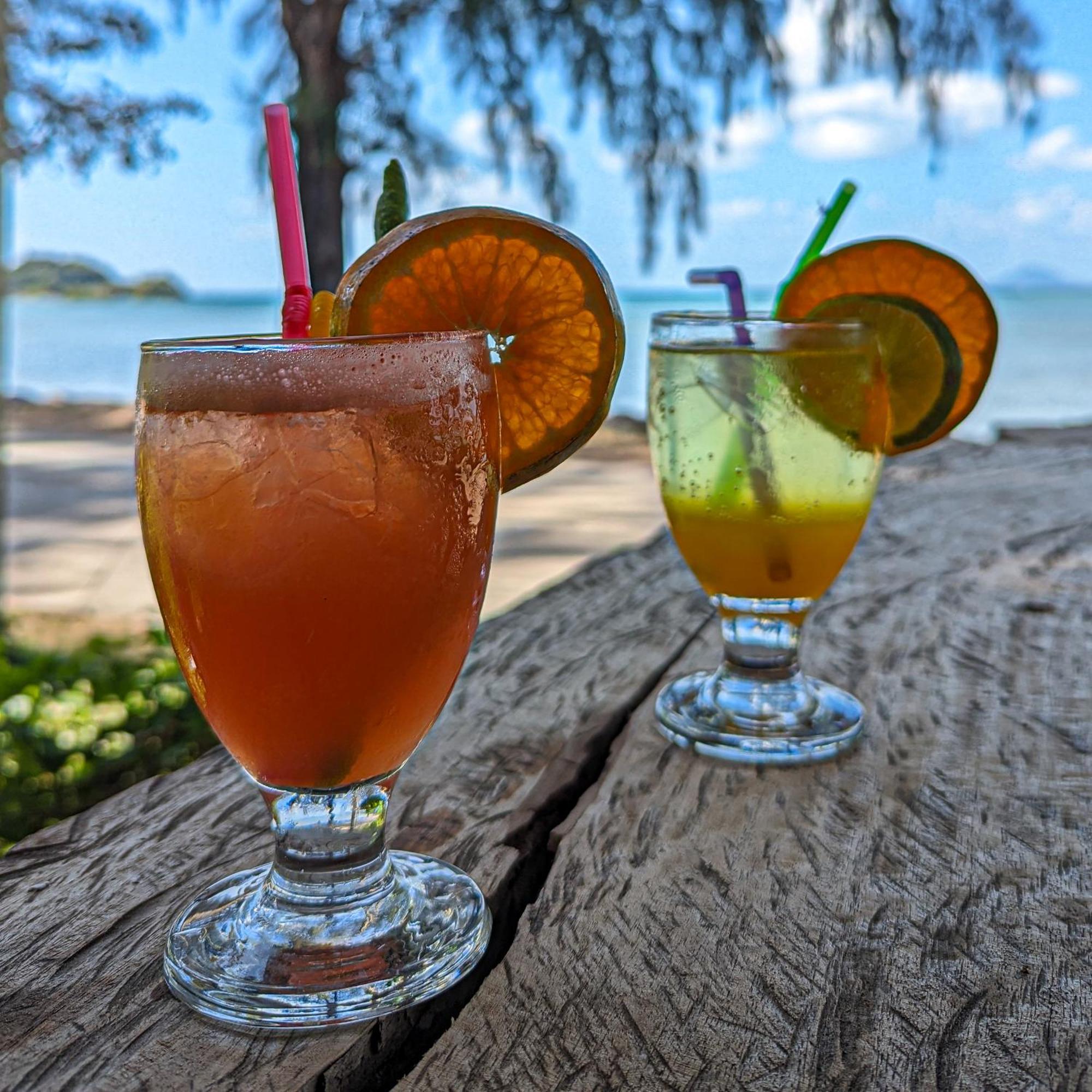 Neverland Beach Village Bungalows Ko Lanta Eksteriør bilde