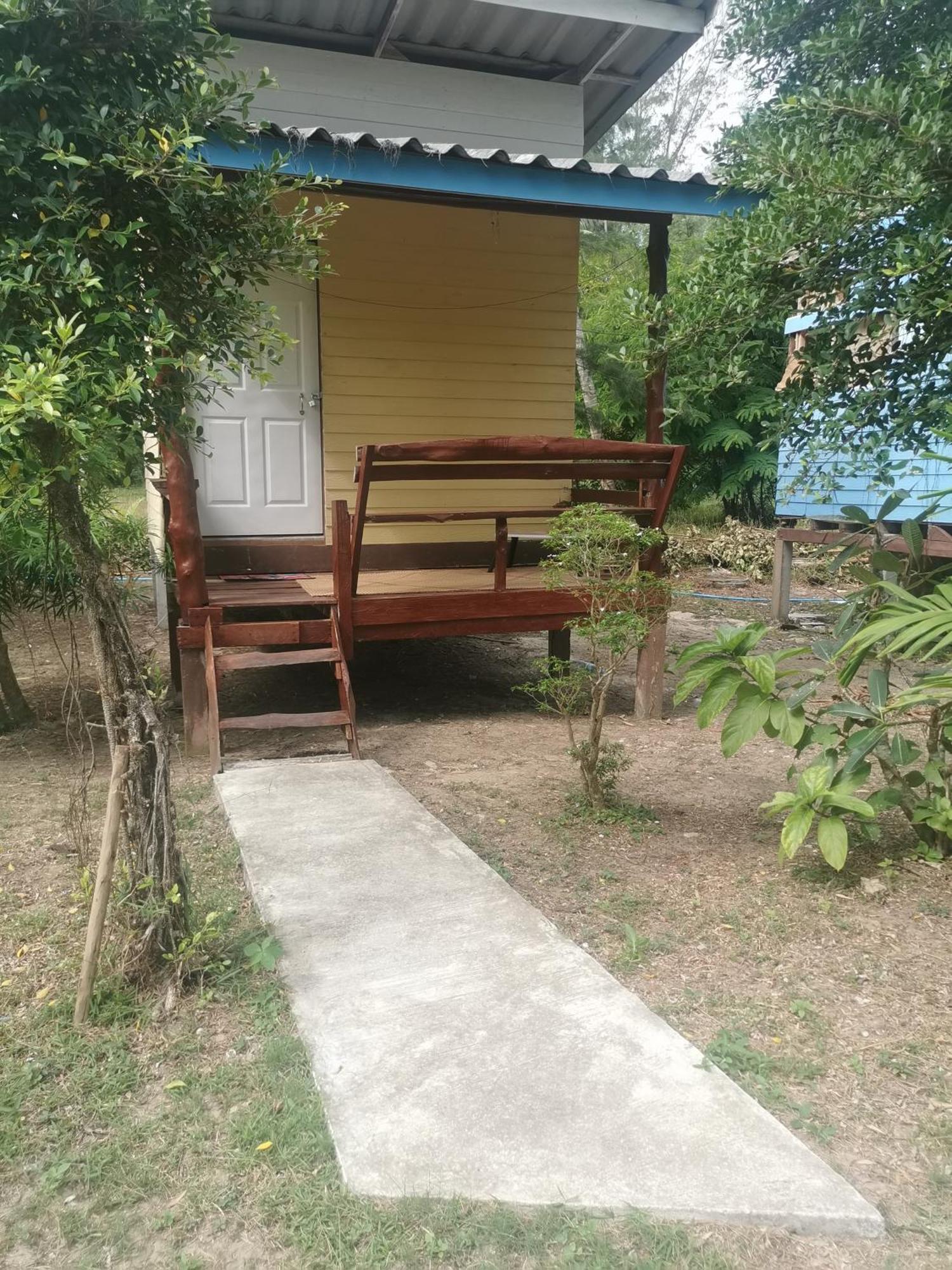 Neverland Beach Village Bungalows Ko Lanta Eksteriør bilde