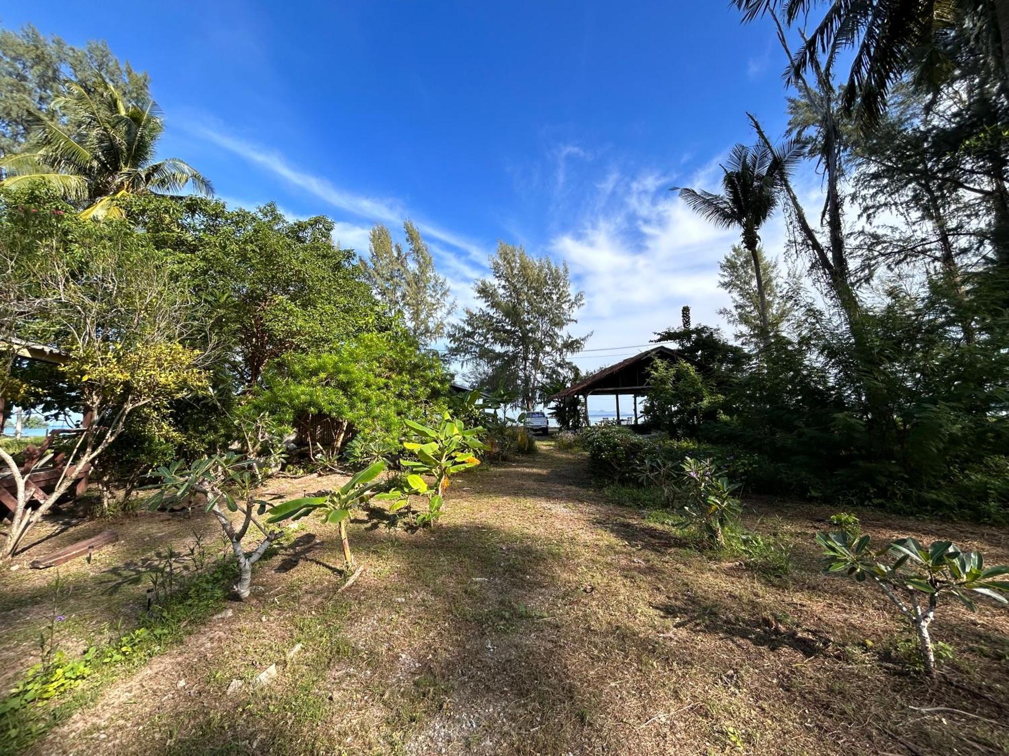 Neverland Beach Village Bungalows Ko Lanta Eksteriør bilde