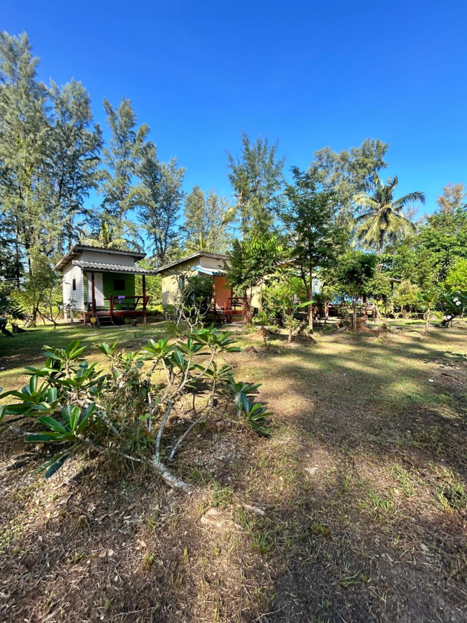 Neverland Beach Village Bungalows Ko Lanta Eksteriør bilde